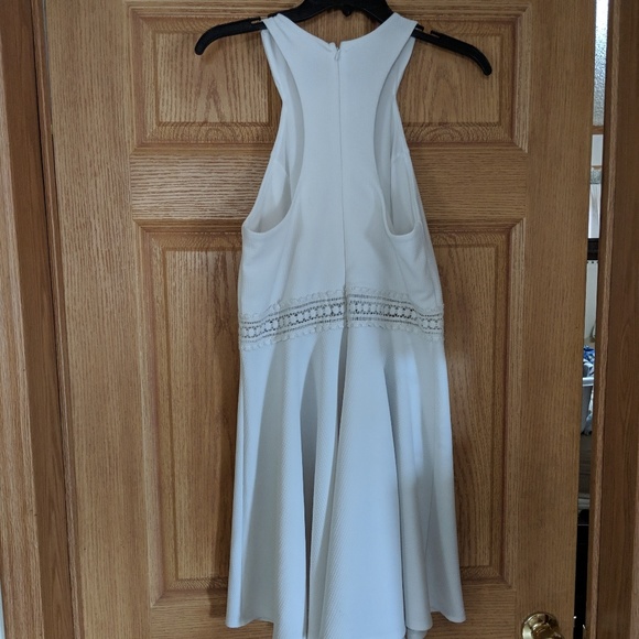 Alya white dress with see-through lace midriff - Picture 4 of 4